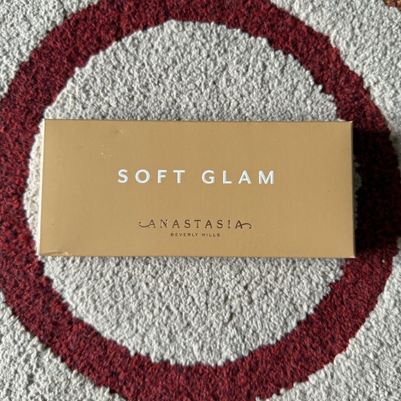 Anastasia Beverly Hills “Soft Glam” Eyeshadow Palette - Brand New - Discontinued